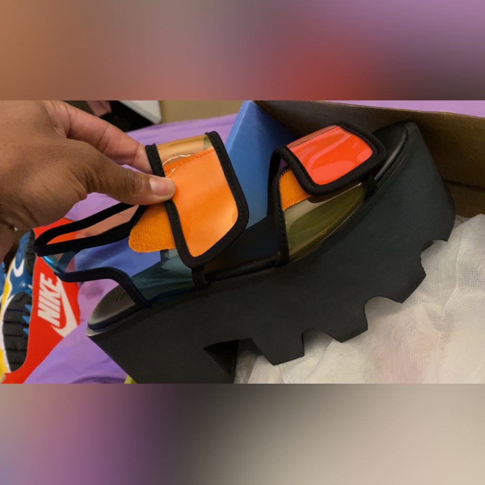 Dollskill sandals